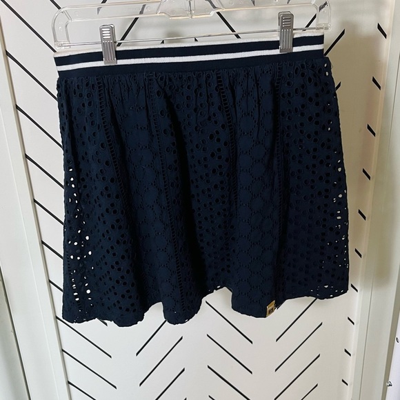 NAVY BLUE SUPERDRY BRODERIE ANGLAISE CAMYLLA SKIRT SIZE MEDIUM - Picture 2 of 7
